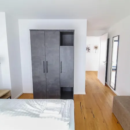 Helios Appartement *