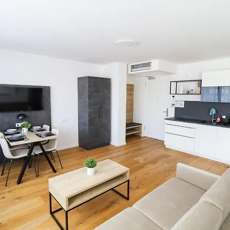 Apartment Helios *